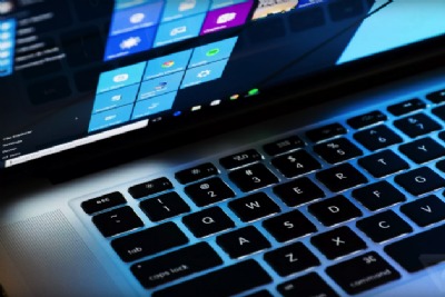 Cảnh báo người dùng: Cài Windows lên MacBook Pro mới, chết luôn cả loa!